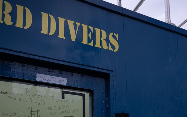 Coast Guard divers engage public during Fleet Week New York