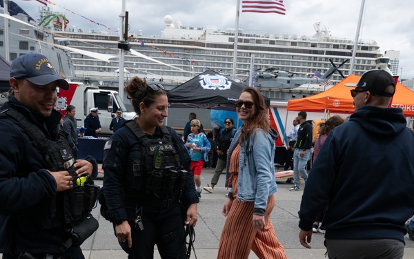 Coast Guard K-9 team engages public and conducts sweeps at Fleet Week New York