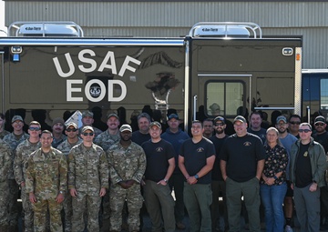 Vandenberg EOD teams-up with local bomb squads