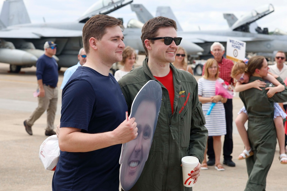 VFA-11 Returns Home From Deployment