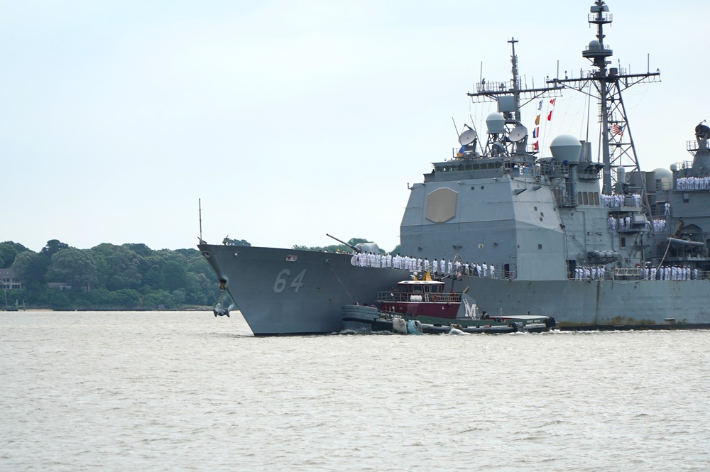 USS Gettysburg (CG 64) berths at Naval Weapons Station Yorktown after deployment