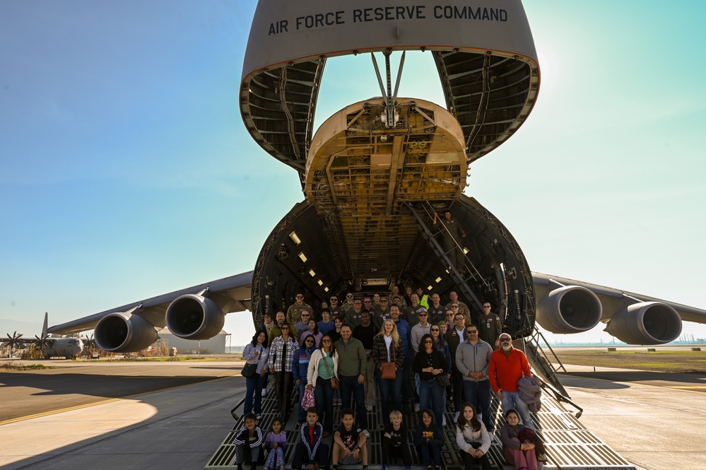 U.S. Embassy Personnel Meet With Southern Star Participants