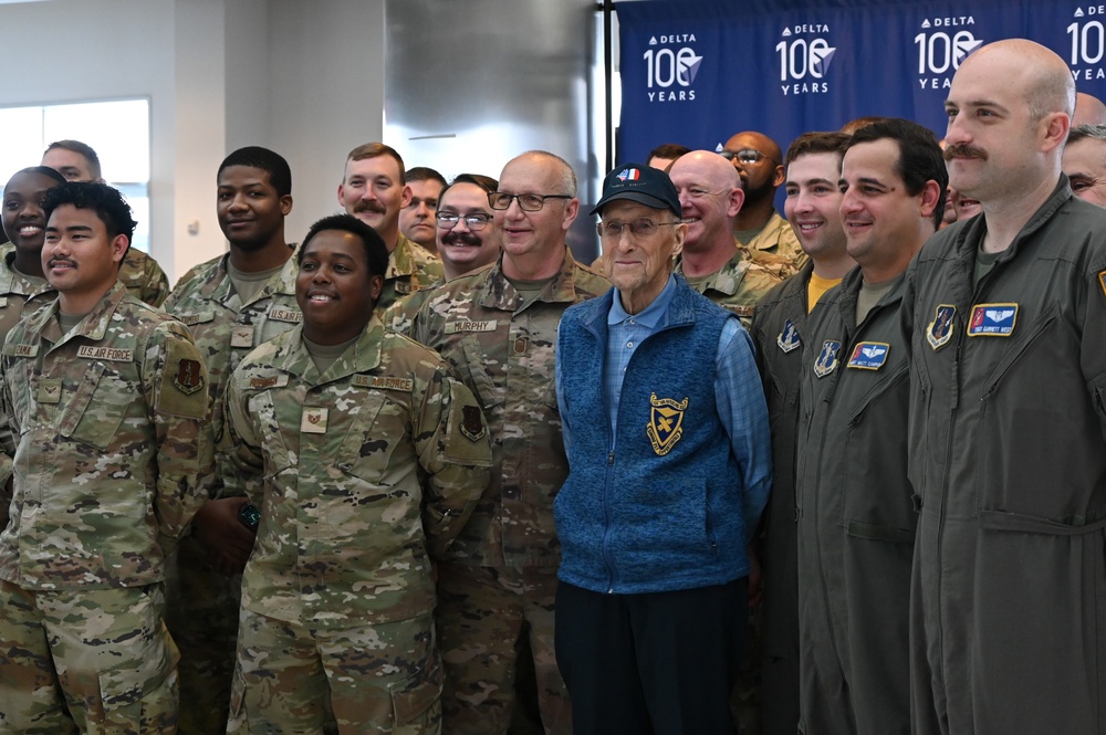 117ARW Honors WWII Veteran