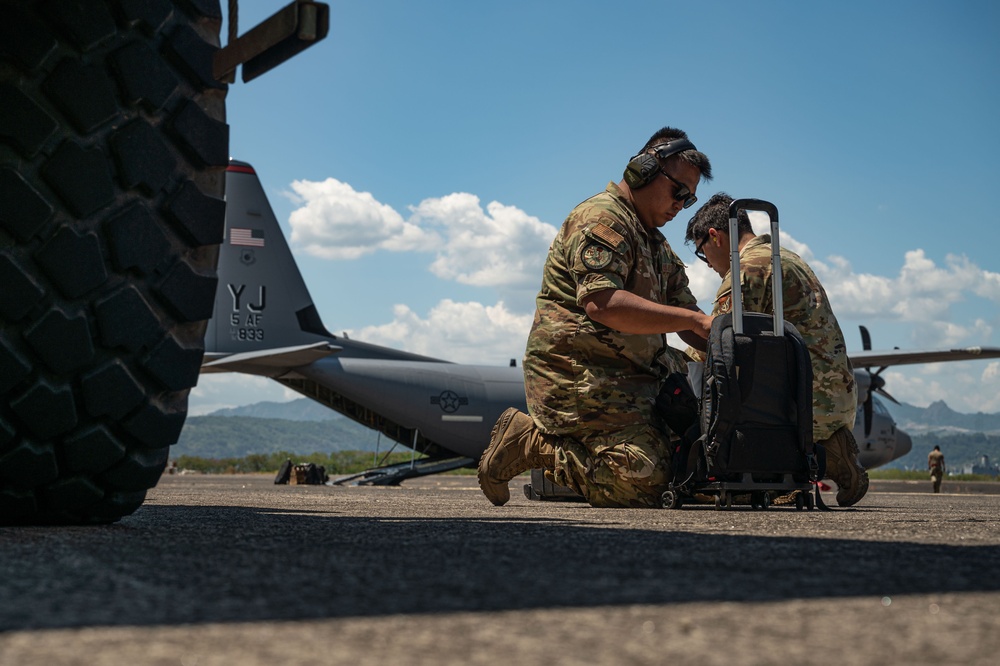 374 AW dispatches airlift support for USARPAC operations in Philippines