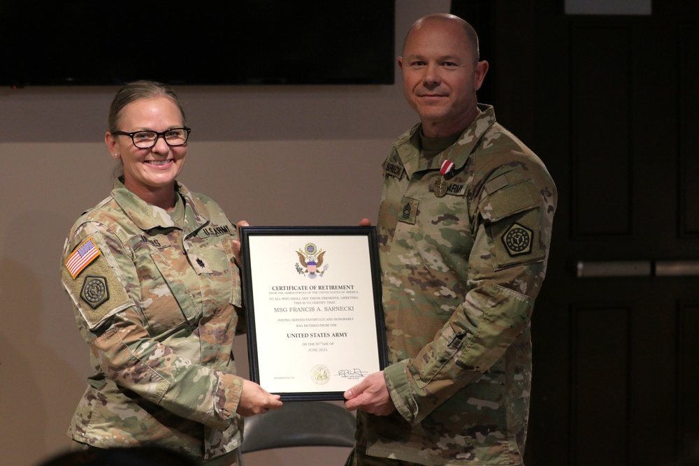 Illinois National Guard Honors Master Sgt. Francis Sarnecki’s 31 Years of Service