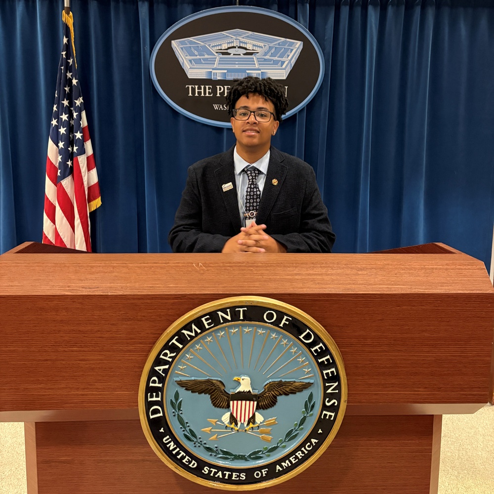 USAG Rheinland-Pfalz teen represents military youth at the Pentagon