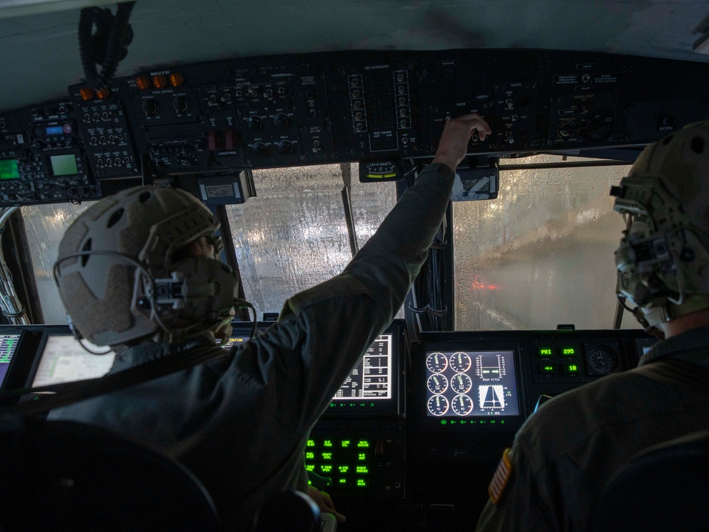 QUART: LCACs, 3/1 Marines Embark USS Harpers Ferry
