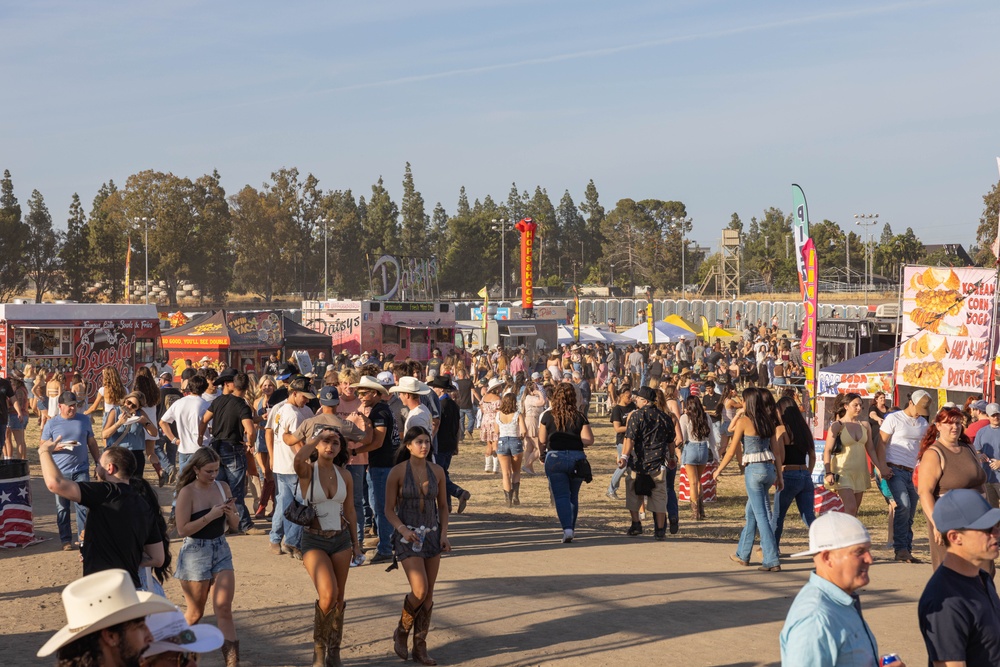 RS Sacramento attends Country In The Park