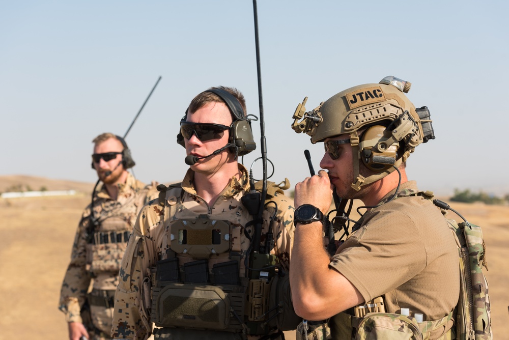Estonian Defence Forces Conduct Close Air Support Live Fire Exercise
