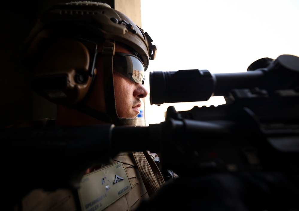 Marines with FASTCENT participate in exercise Falcon Eye