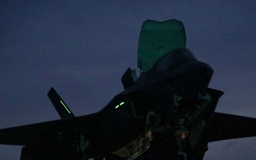 31st MEU | F-35B night flight operations