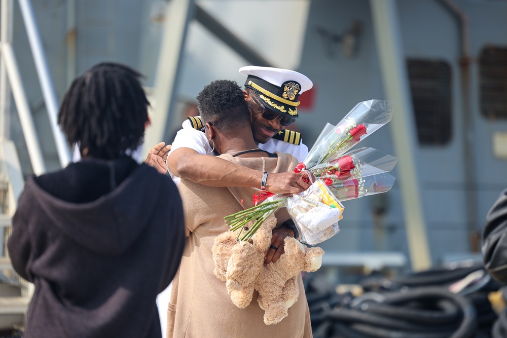 USS Stout Returns to Homeport