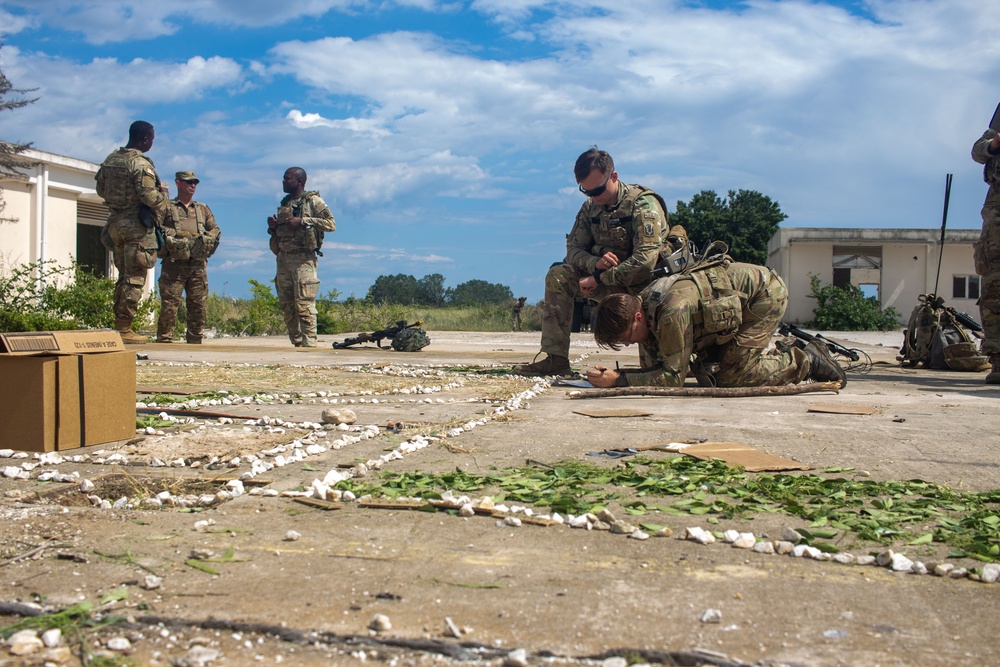 1-102nd Infantry Regiment executes a defense operation during Immediate Response 25