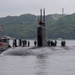 USS Springfield (SSN 761) pulls into Commander, Fleet Activities Sasebo