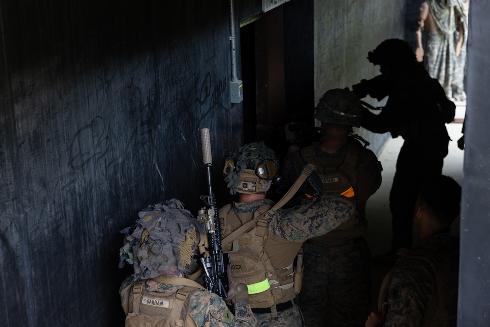 Activated Reserve Marines Conduct Live Fire MOUT during Korea Viper 25.4