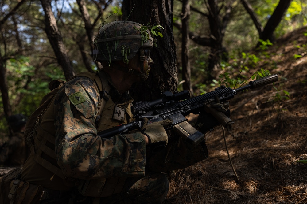 Activated Reserve Marines Patrol to a Live Fire Range during Korea Viper 25.4