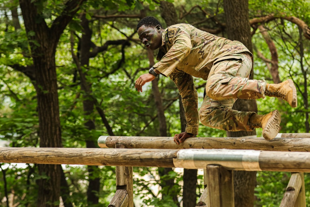 2025 Eighth Army Best Squad Competition Obstacle Course