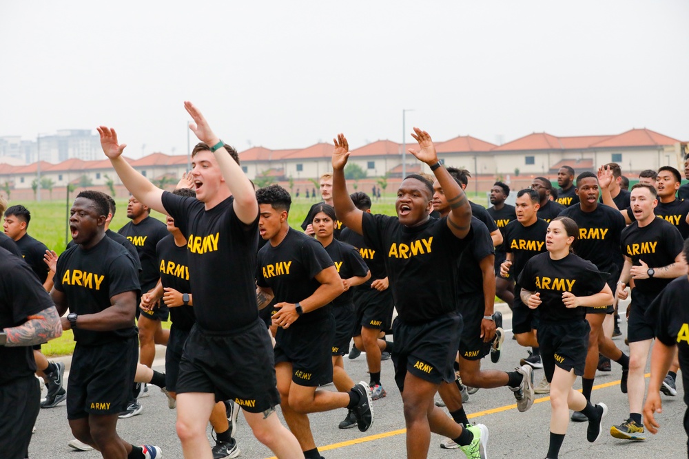 U.S. Army soldiers assigned to the 2nd Infantry Division participate in a division run as part of warrior week.