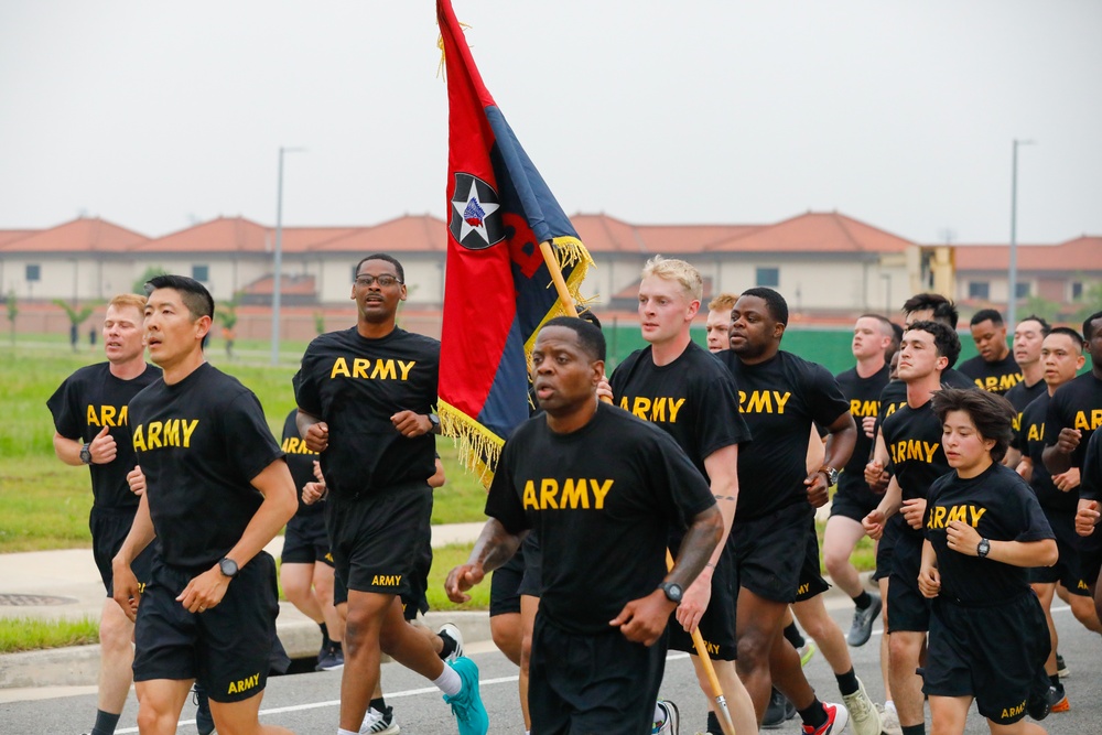 U.S. Army soldiers assigned to the 2nd Infantry Division participate in a division run as part of warrior week.