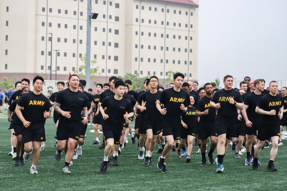 U.S. Army Soldiers assigned to the 2nd Infantry Division participate in a division run as part of Warrior Week.