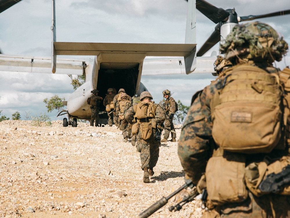 MRF-D 25.3: 2nd Bn., 1st Marines, VMM-363 conduct air assault rehearsals during Predator’s Walk