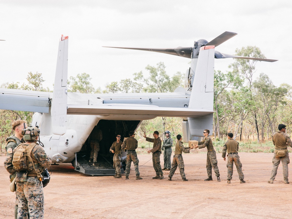 MRF-D 25.3: 2nd Bn., 1st Marines, VMM-363 conduct air assault rehearsals during Predator’s Walk
