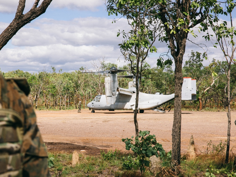 MRF-D 25.3: 2nd Bn., 1st Marines, VMM-363 conduct air assault rehearsals during Predator’s Walk