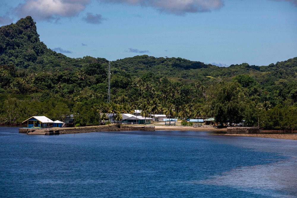 USS Preble Pulls into Palau