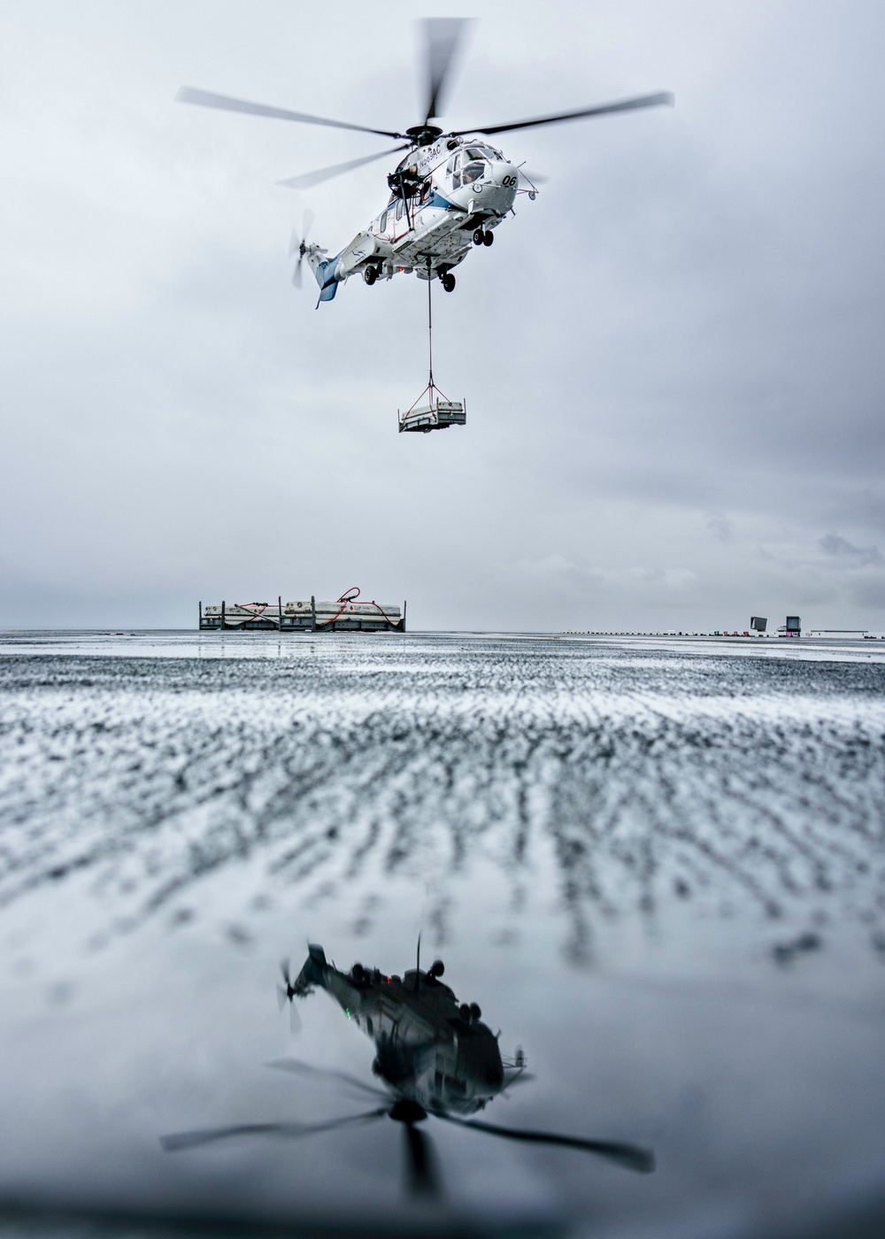 George Washington Conducts a Vertical Replenishment