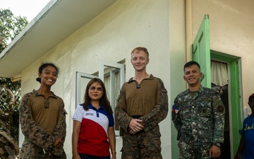 KAMANDAG 9: 3d LCT and MBLT-10 conduct a school visit during MKTSO