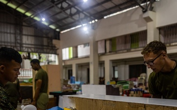 KAMANDAG 9: 3d LCT and MBLT-10 volunteer at a local school during MKTSO