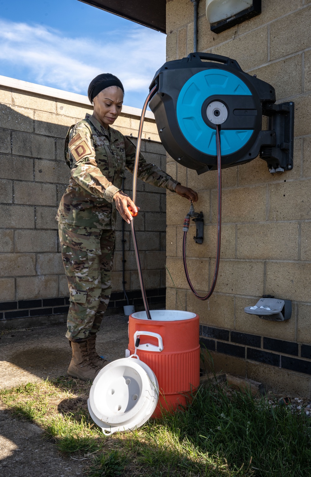 Day in the life: 100th ARW command team integrates with 100th SFS military working dogs