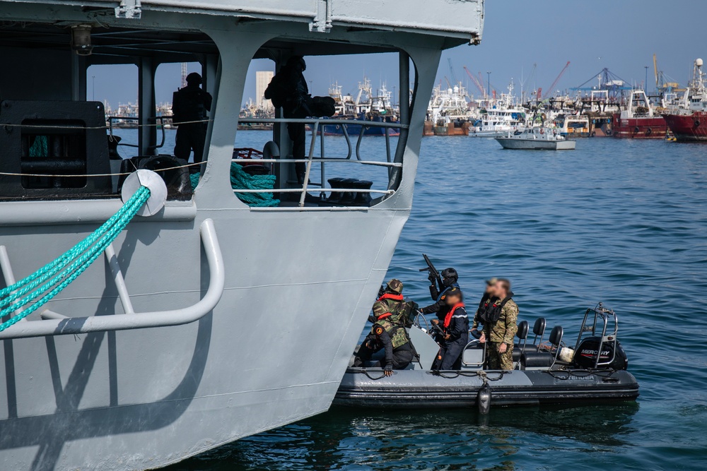 US, Ghanaian, Moroccan Special Forces conduct maritime assault and explosive chemical attack operations during African Lion 2025