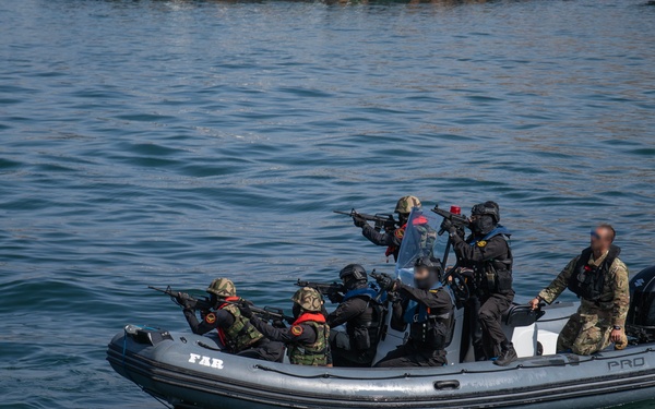US, Ghanaian, Moroccan Special Forces conduct maritime assault and explosive chemical attack operations during African Lion 2025