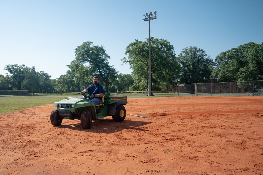 Robins AFB Fitness Center personnel help Airmen maintain fitness standards
