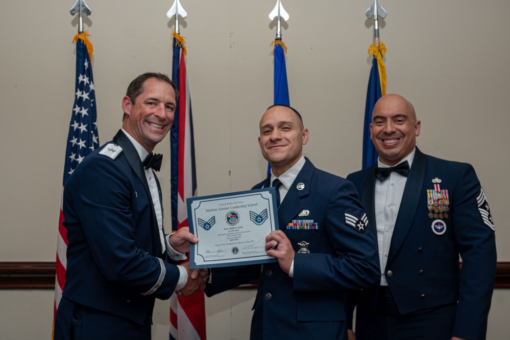 RAF Lakenheath recognizes ALS graduates