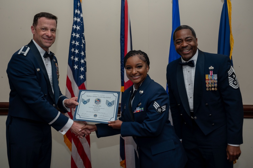 RAF Lakenheath recognizes ALS graduates