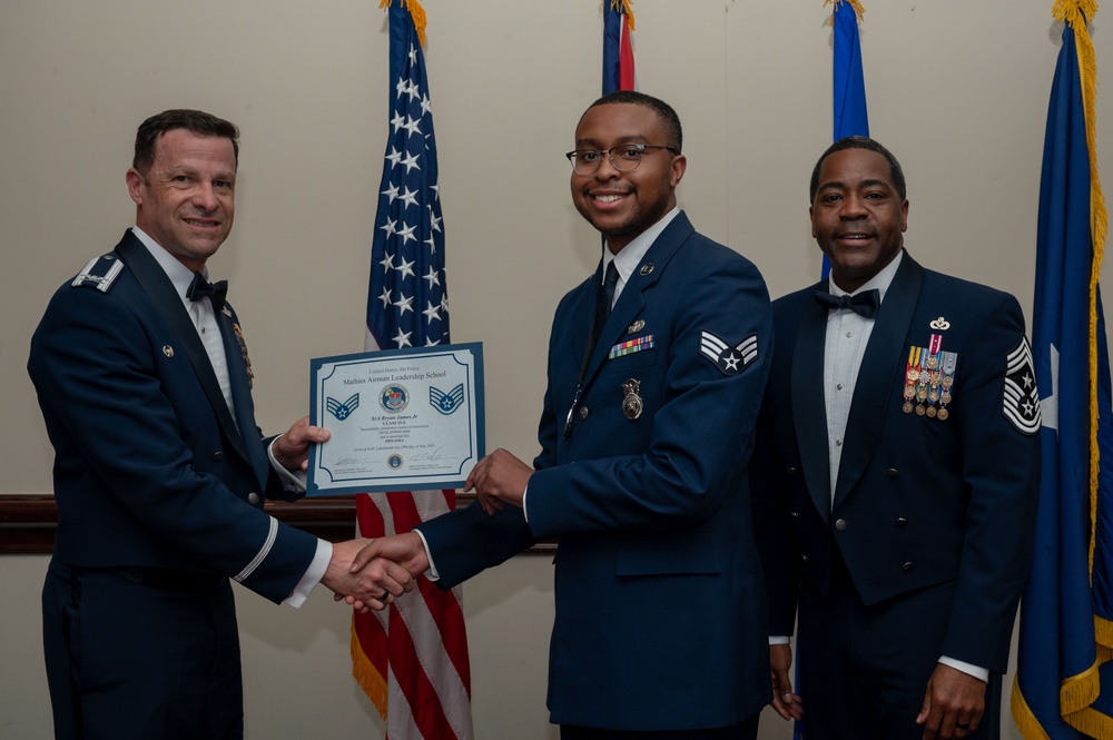 RAF Lakenheath recognizes ALS graduates