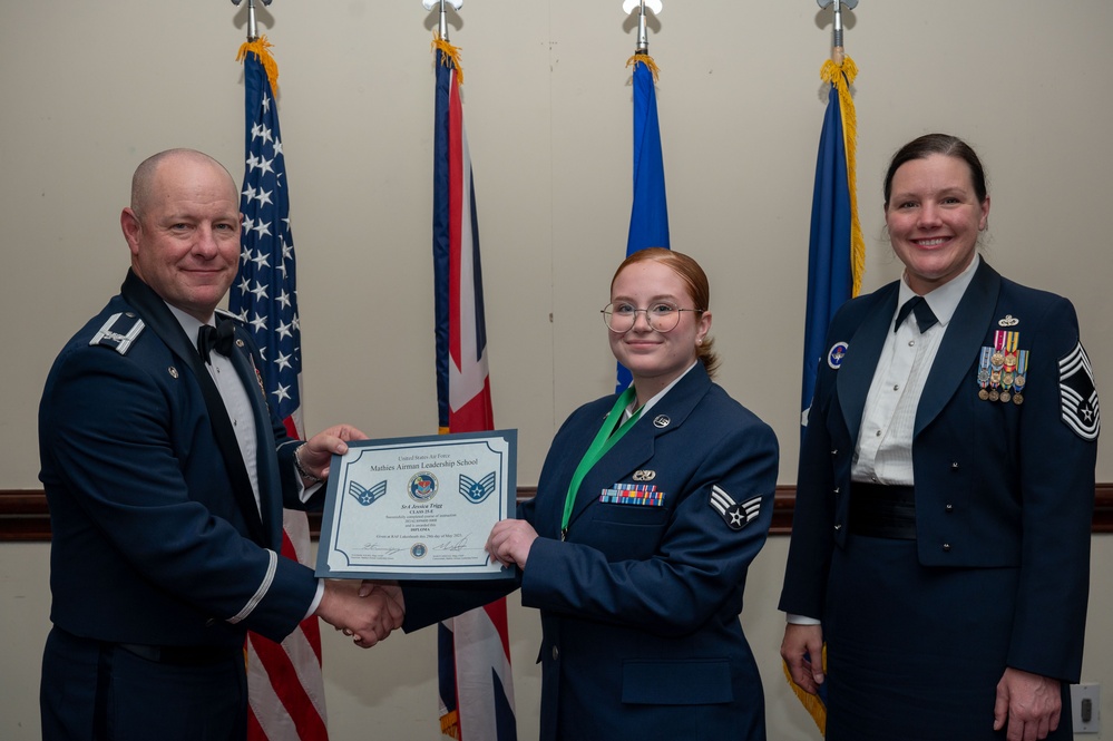 RAF Lakenheath recognizes ALS graduates