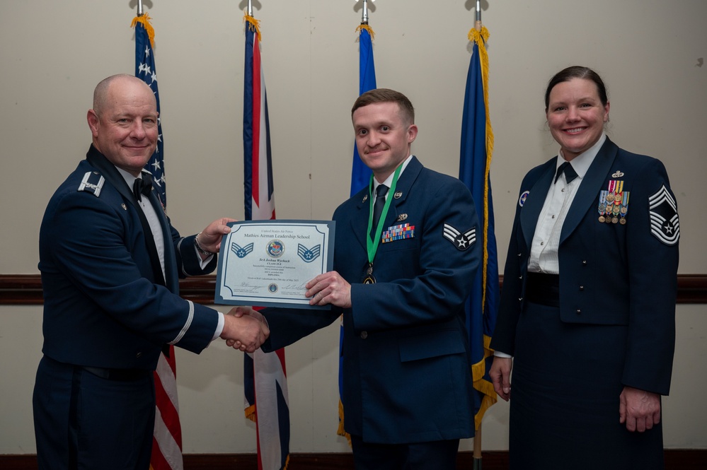 RAF Lakenheath recognizes ALS graduates