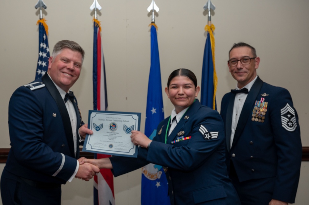 RAF Lakenheath recognizes ALS graduates
