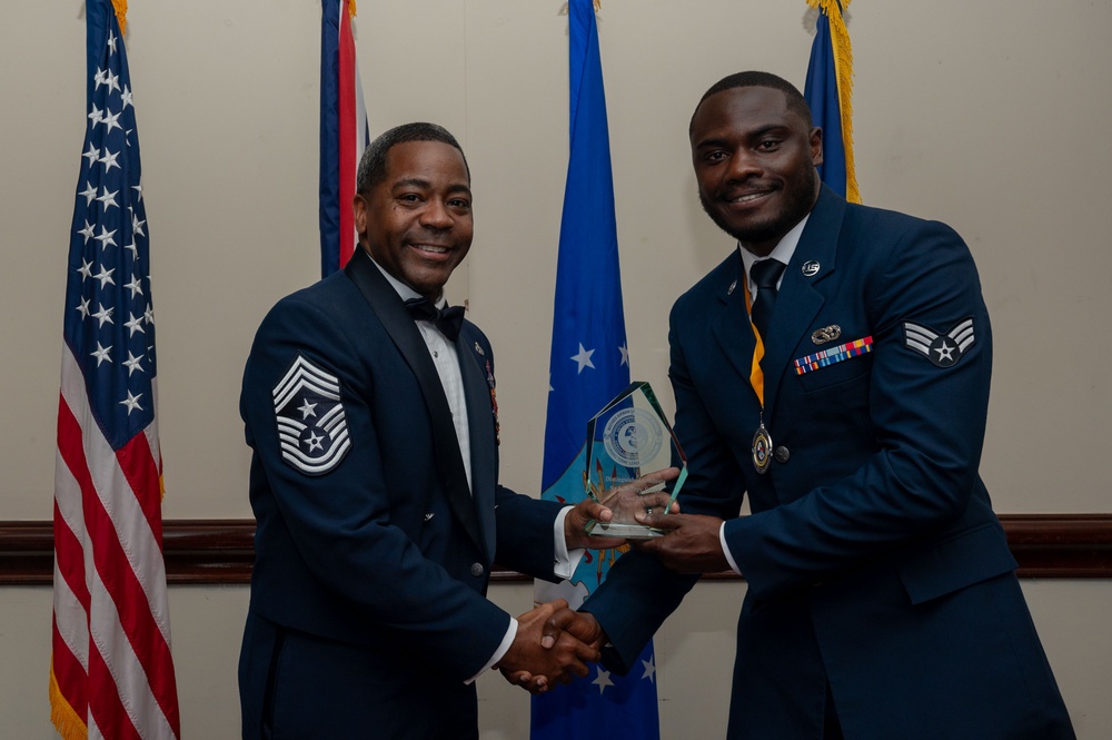 RAF Lakenheath recognizes ALS graduates
