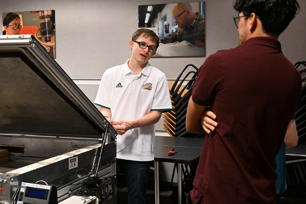 Carderock Partners with George Mason University for Second Year of Senior Design Project Oversight