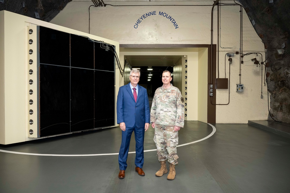 NORAD and USNORTHCOM welcome SECAF to CMSFS