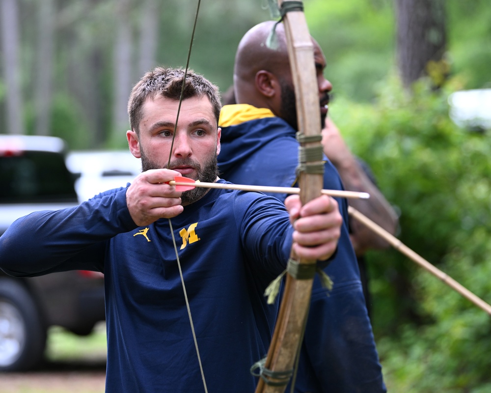 University of Michigan Football Players Visit U.S. Army JFK Special Warfare Center and School
