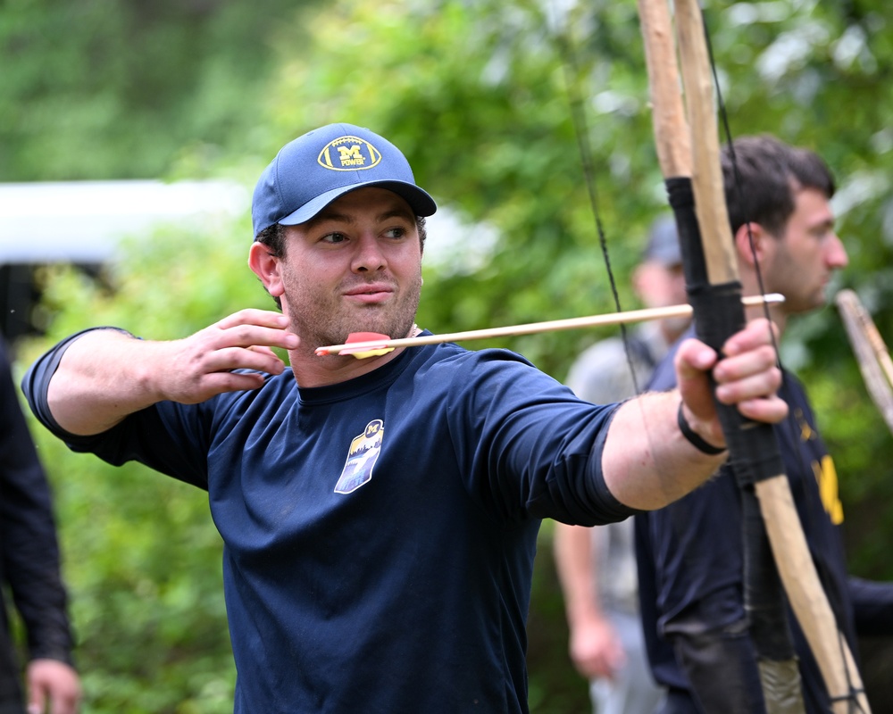 University of Michigan Football Players Visit U.S. Army JFK Special Warfare Center and School