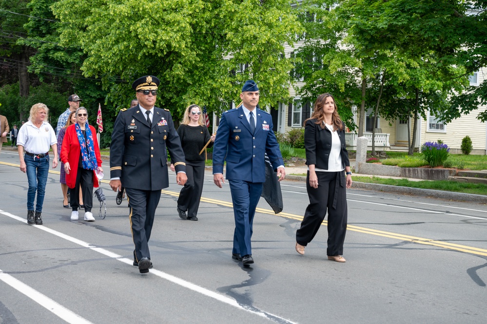 Commander speaks at local Memorial Day observance