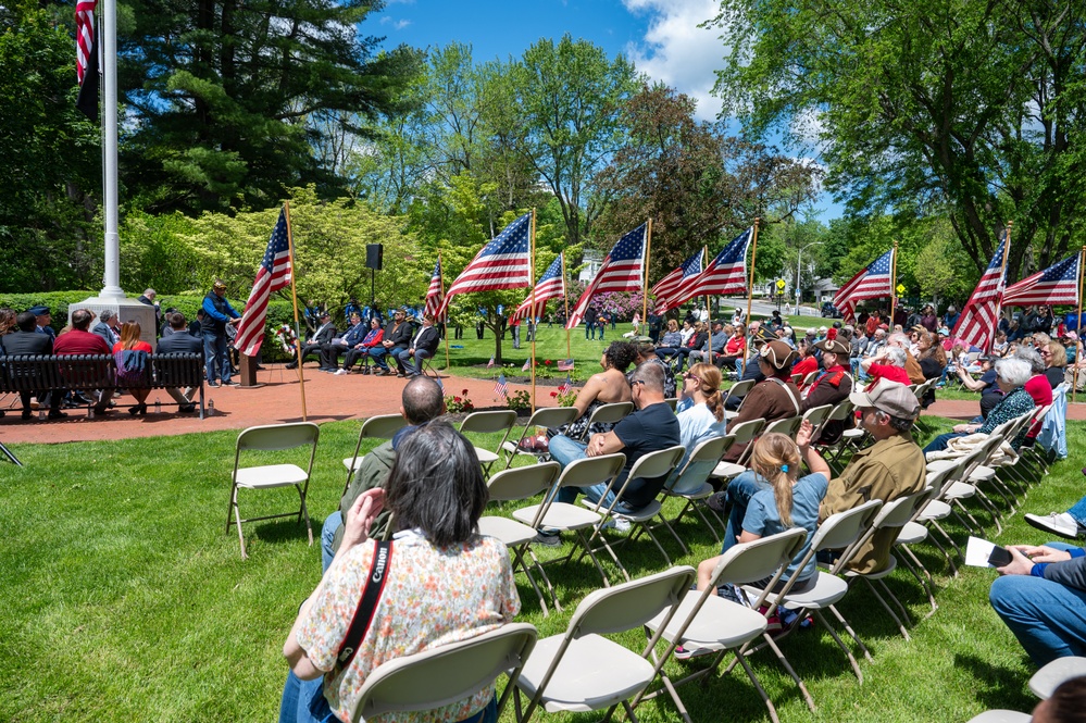 Commander speaks at local Memorial Day observance