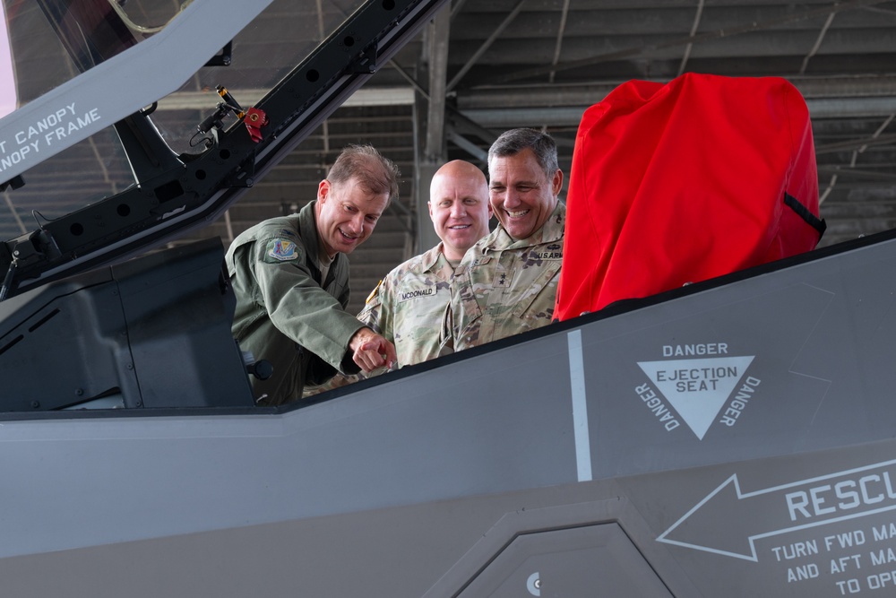 Florida's Adjutant General Visits 125FW