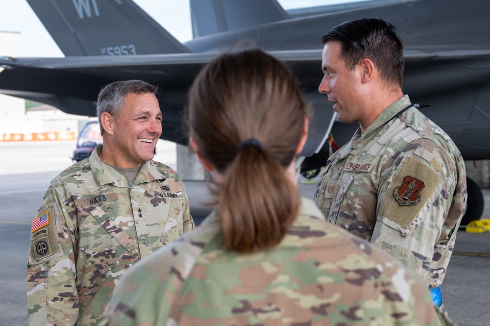 Florida's Adjutant General Visits 125FW